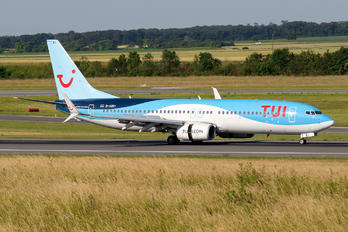 D-ABKI - TUI Airways Boeing 737-800