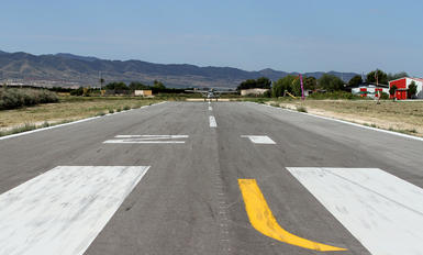 LETX - - Airport Overview - Airport Overview - Runway, Taxiway