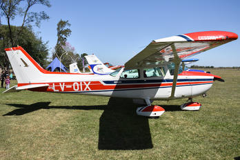 LV-OIX - Private Cessna 172 Skyhawk (all models except RG)