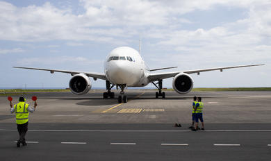 CS-TSX - Euro Atlantic Airways Boeing 777-200ER