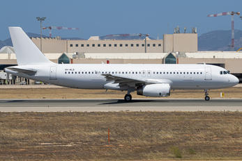 9H-MLB - Avion Express Malta Airbus A320