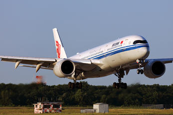 B-322H - Air China Airbus A350-900