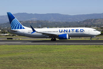 N27266 - United Airlines Boeing 737-8 MAX