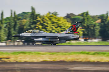 TS-1601 - Indonesia - Air Force General Dynamics F-16B Fighting Falcon