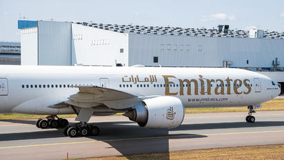 A6-ENX - Emirates Airlines Boeing 777-300ER