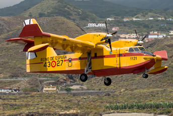 UD.13-27 - Spain - Air Force Canadair CL-215T