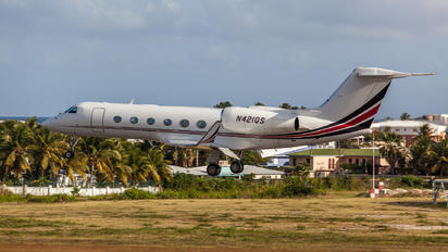 N421QS - NetJets Aviation Gulfstream Aerospace G-IV,  G-IV-SP, G-IV-X, G300, G350, G400, G450