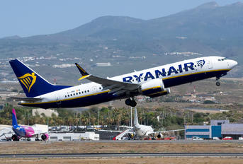 EI-HMX - Ryanair Boeing 737-8-200 MAX