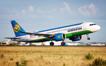 UK32023 - Uzbekistan Airways Airbus A320 NEO