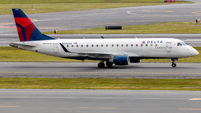 N220JQ - Delta Connection Embraer ERJ-175 (170-200)