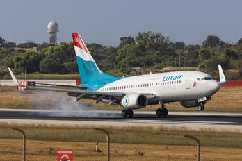 LX-LBR - Luxair Boeing 737-700