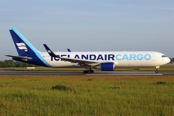 TF-ISP - Icelandair Boeing 767-300F