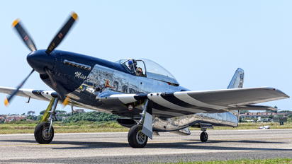 N4034S - Private North American P-51D Mustang