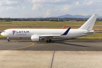 N420LA - LATAM Cargo Boeing 767-300F