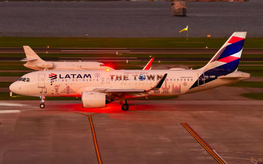 PR-XBK - LATAM Brasil Airbus A320 NEO