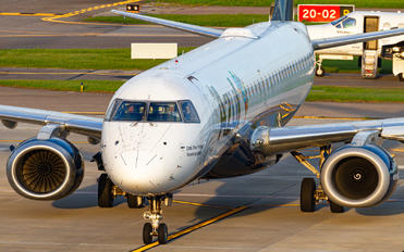 PR-AUJ - Azul Linhas Aéreas Embraer ERJ-195 (190-200)