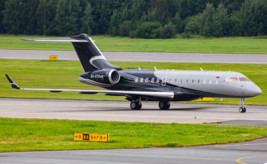 RA-67242 - Private Bombardier BD-700 Global Express