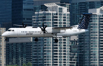 C-GKQC - Porter Airlines de Havilland Canada DHC-8-400Q / Bombardier Q400