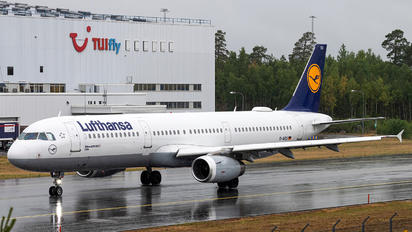 D-AISX - Lufthansa Airbus A321