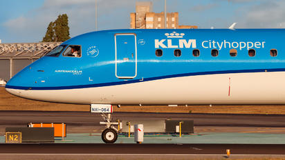 PH-NXI - KLM Cityhopper Embraer ERJ-195-E2