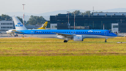 PH-NXL - KLM Cityhopper Embraer ERJ-195-E2