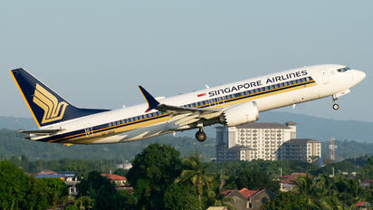 9V-MBN - Singapore Airlines Boeing 737-8 MAX