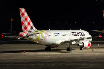 EC-MUX - Volotea Airlines Airbus A319