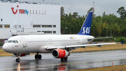 OY-KAU - SAS - Scandinavian Airlines Airbus A320