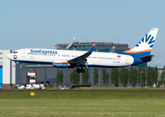 TC-SOB - SunExpress Boeing 737-800