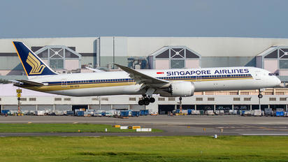 9V-SCG - Singapore Airlines Boeing 787-10 Dreamliner
