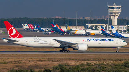 TC-JJH - Turkish Airlines Boeing 777-300ER