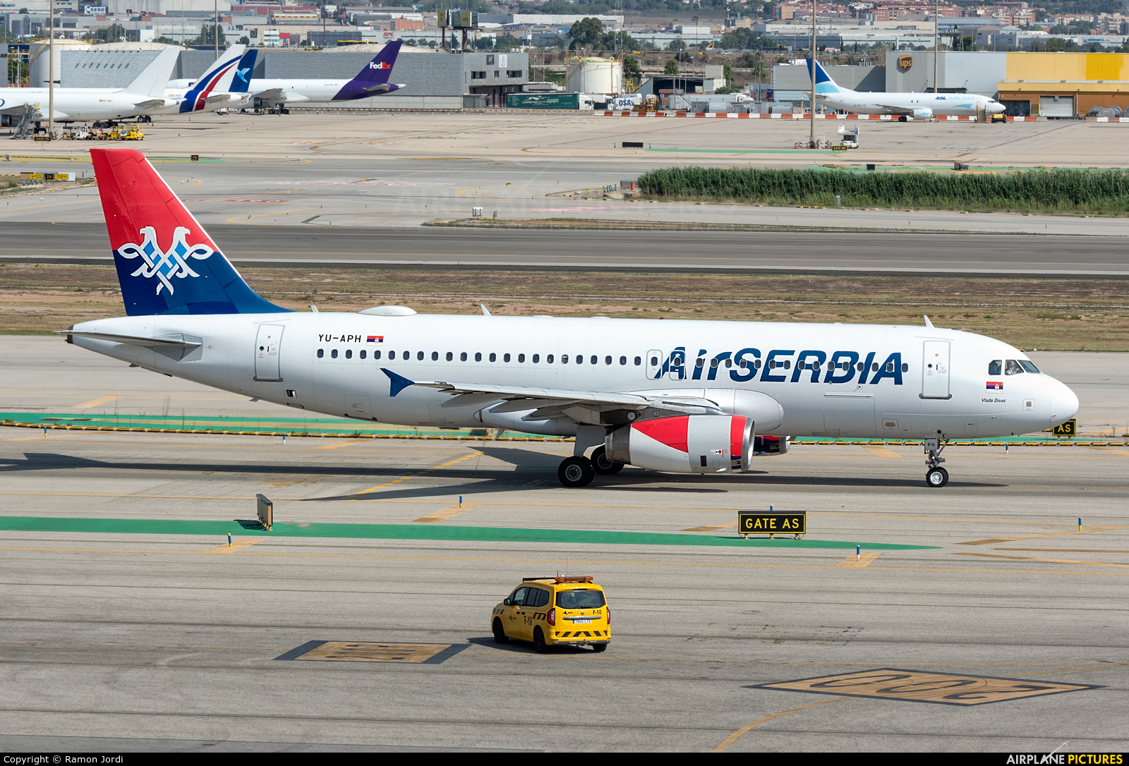 Air Serbia YU-APH aircraft at Barcelona - El Prat