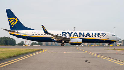 SP-RKG - Ryanair Sun Boeing 737-800