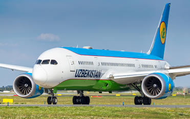 UK78705 - Uzbekistan Airways Boeing 787-8 Dreamliner