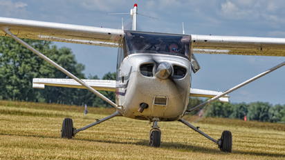 SP-KLP - Private Cessna 172 Skyhawk (all models except RG)