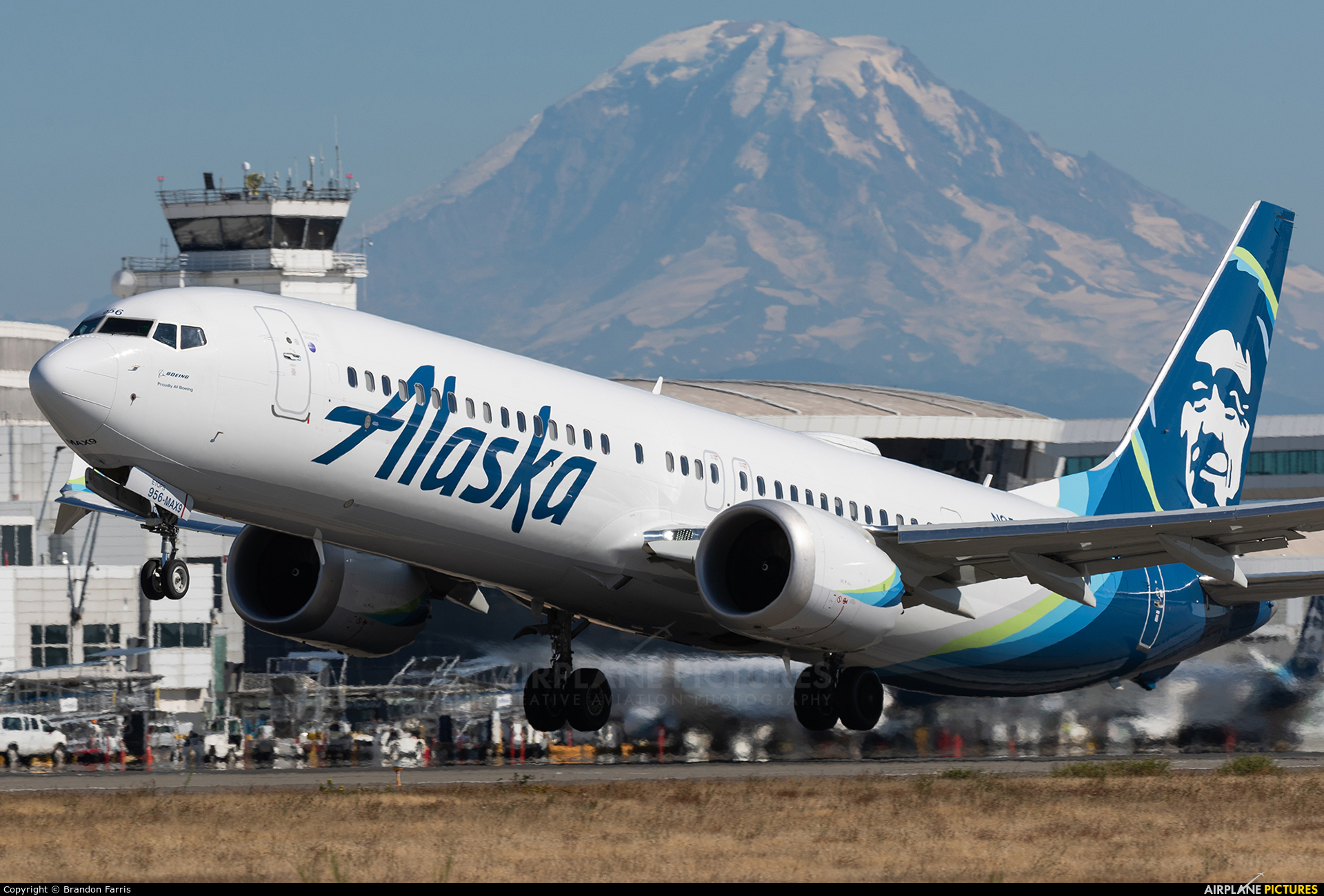 Alaska Airlines N956AK aircraft at Seattle-Tacoma Intl