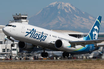 N956AK - Alaska Airlines Boeing 737-9 MAX
