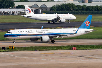 B-30EX - China Southern Airlines Airbus A321 NEO