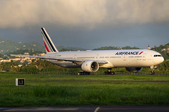 F-GZNO - Air France Boeing 777-300ER