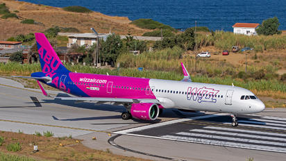 HA-LGE - Wizz Air Airbus A321 NEO