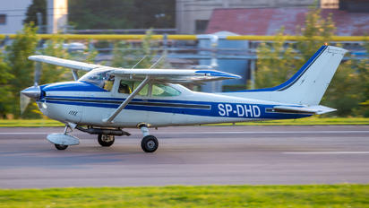 SP-DHD - Private Cessna 182 Skylane (all models except RG)