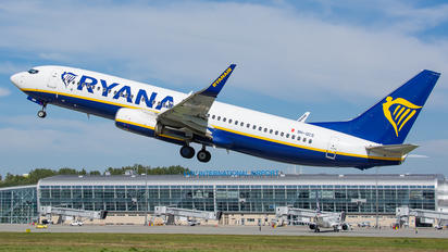 9H-QCS - Ryanair Boeing 737-8AS