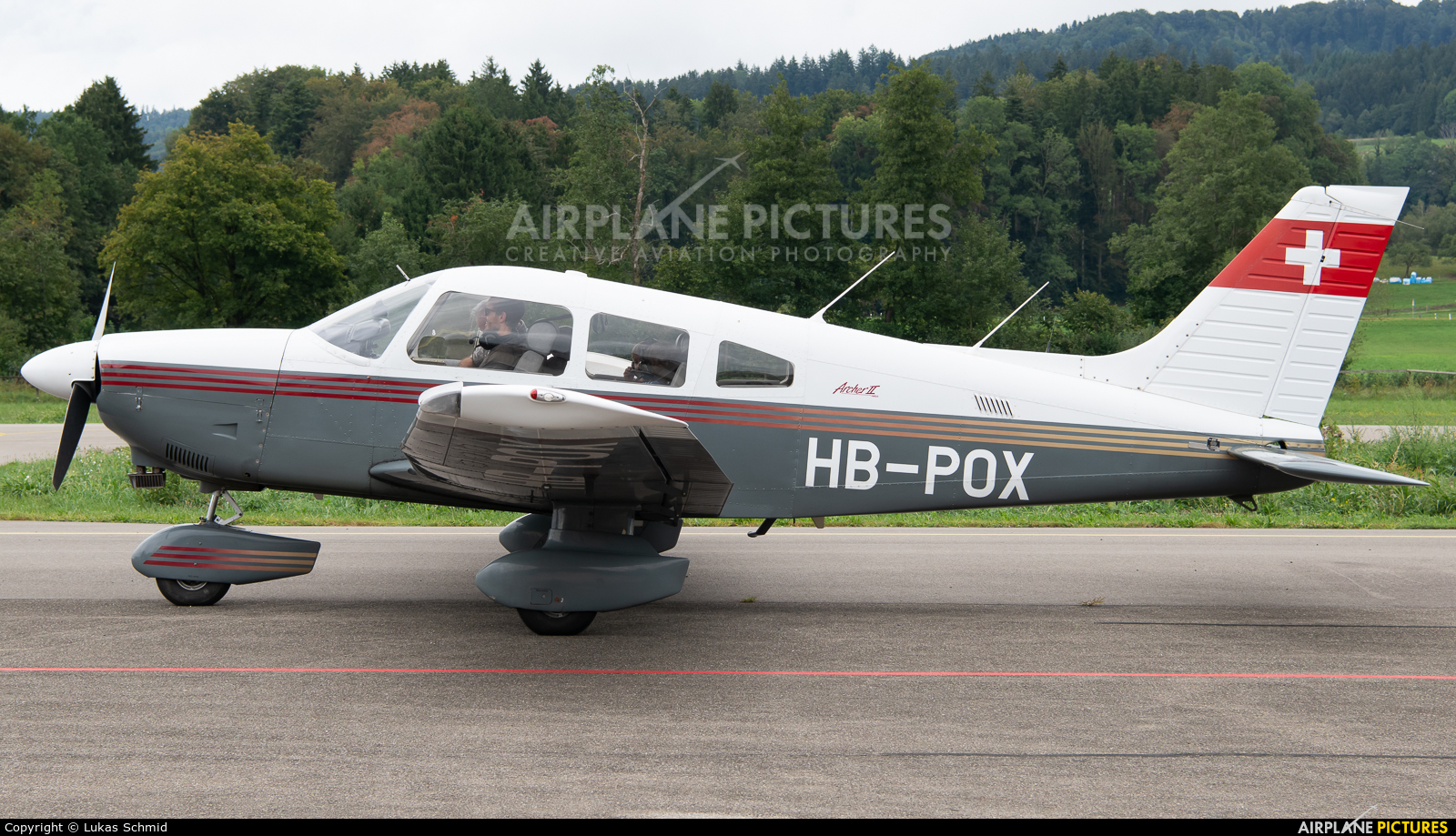 Albis Wings HB-POX aircraft at Hausen am Albis