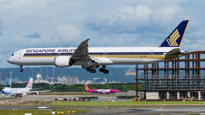 9V-SCO - Singapore Airlines Boeing 787-10 Dreamliner