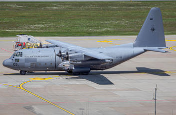 NZ7003 - New Zealand - Air Force Lockheed C-130H Hercules