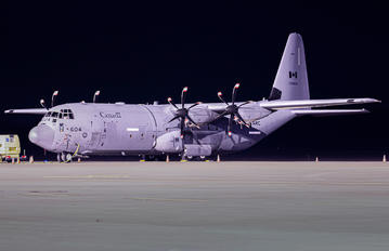 130604 - Canada - Air Force Lockheed CC-130J Hercules