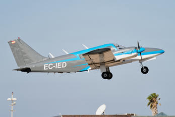 EC-IED - Dream Flyers Piper PA-34 Seneca