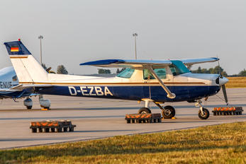 D-EZBA - Private Cessna 152II