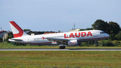 9H-LOI - Lauda Europe Airbus A320