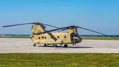 15-08176 - USA - Army Boeing CH-47F Chinook